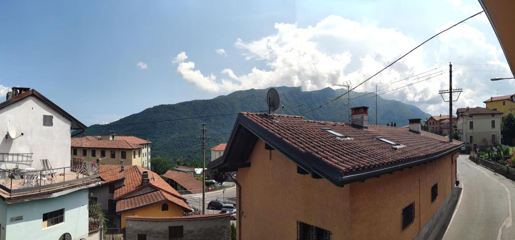 Casa Vacanze Malvarosa Casale Corte Cerro Bagian luar foto